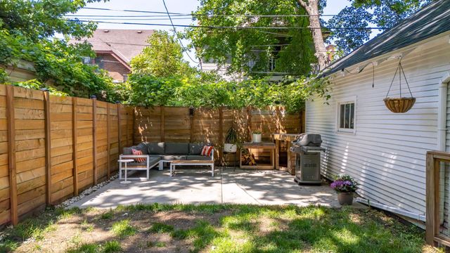 1257 Selby Avenue, Saint Paul, MN 55104