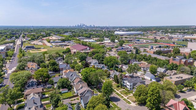 1257 Selby Avenue, Saint Paul, MN 55104