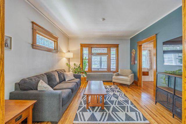 1257 Selby Avenue, Saint Paul, MN 55104