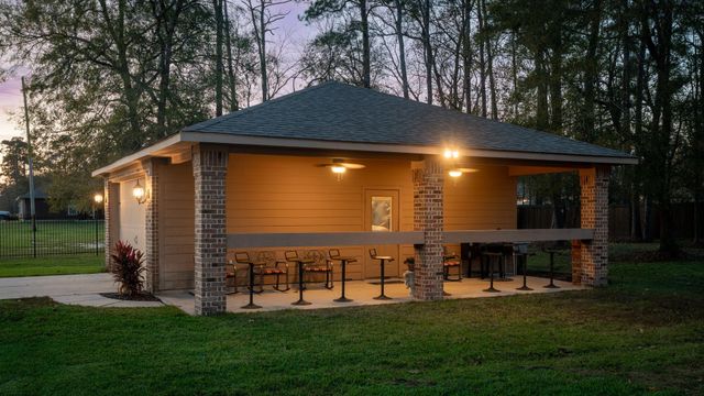 28503 Riverside Crest Lane, Huffman, TX 77336