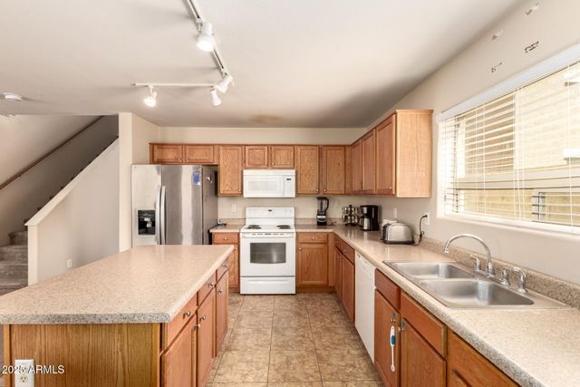 28370 N GOLD Lane, San Tan Valley, AZ 85143