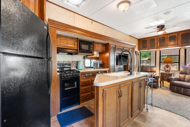 130 Beaver Pass, Hollister, MO 65672