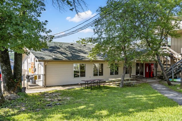 130 Beaver Pass, Hollister, MO 65672