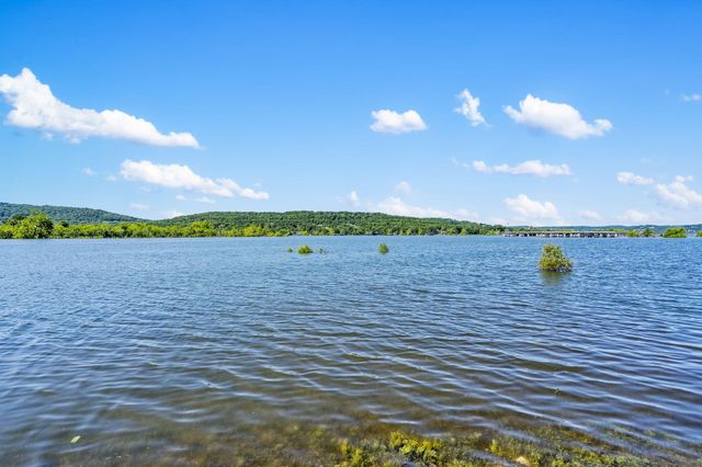 130 Beaver Pass, Hollister, MO 65672