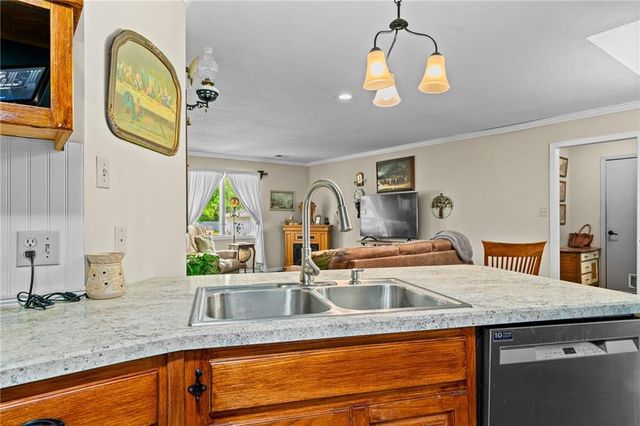 303 W Maple Street, Archie, MO 64725