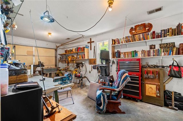 303 W Maple Street, Archie, MO 64725
