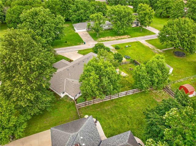 303 W Maple Street, Archie, MO 64725