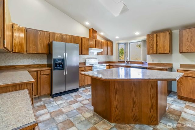 207 Tillicum Drive, Chehalis, WA 98532