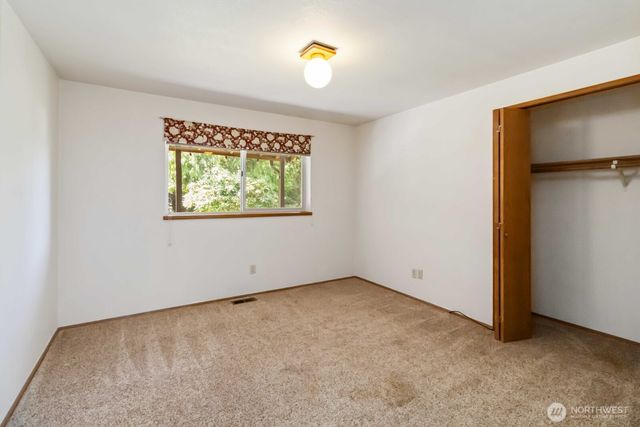 207 Tillicum Drive, Chehalis, WA 98532