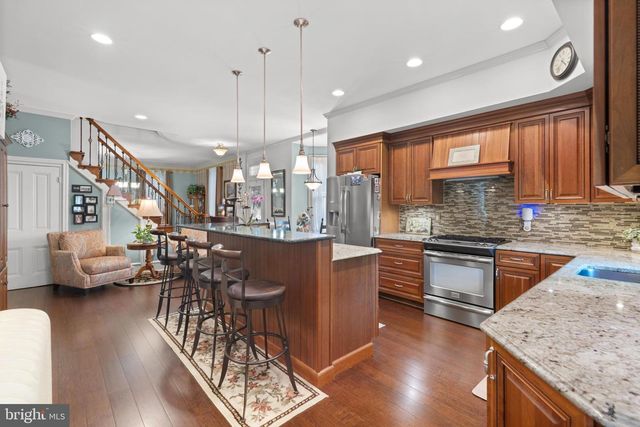 204 WENONAH AVE, Mantua, NJ 08051