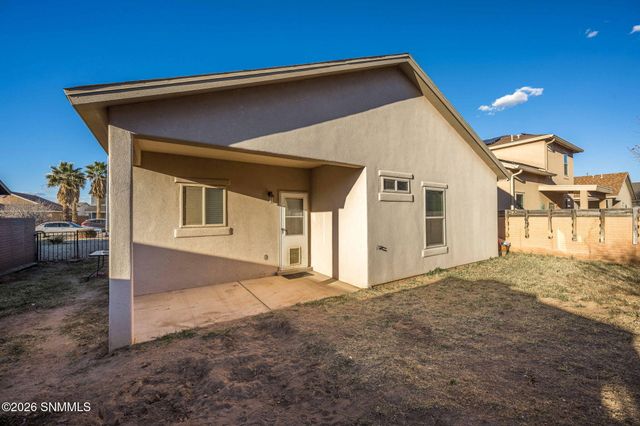 2865 Borroughs Street, Las Cruces, NM 88007