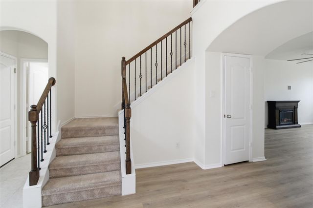 13607 Alaskan Brown Bear Trail, Crosby, TX 77532