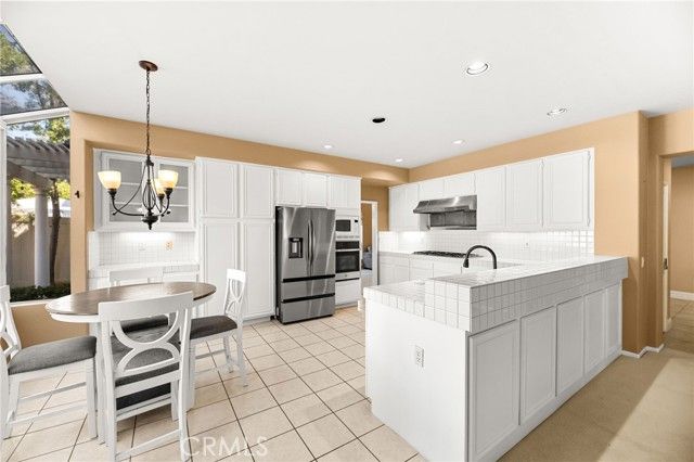 45422 Camino Monzon, Temecula, CA 92592