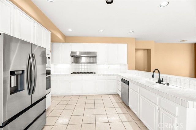 45422 Camino Monzon, Temecula, CA 92592