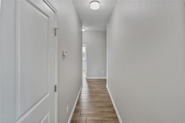 107 Prestwick Dr, Portland, TX 78374