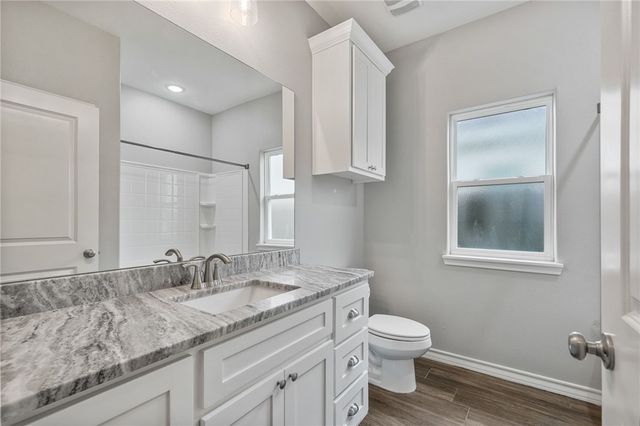 107 Prestwick Dr, Portland, TX 78374