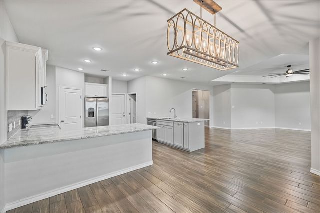 107 Prestwick Dr, Portland, TX 78374