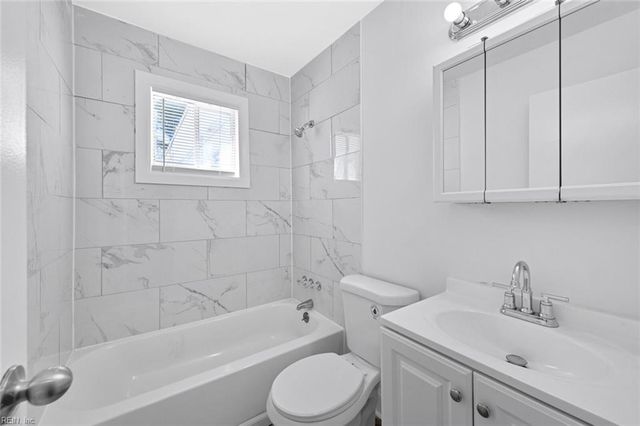642 Dresden Dr Apt O, Newport News, VA 23601