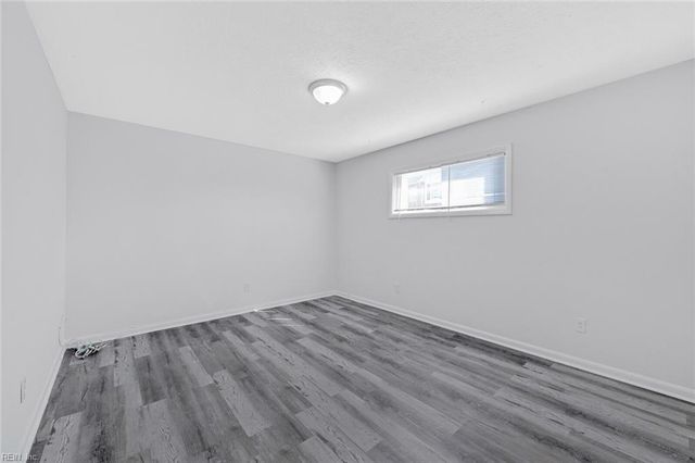 642 Dresden Dr Apt O, Newport News, VA 23601