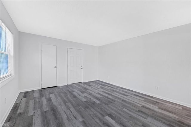 642 Dresden Dr Apt O, Newport News, VA 23601