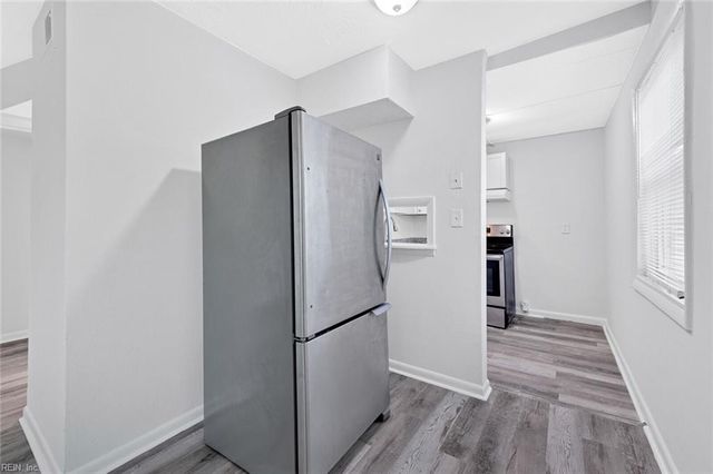 642 Dresden Dr Apt O, Newport News, VA 23601