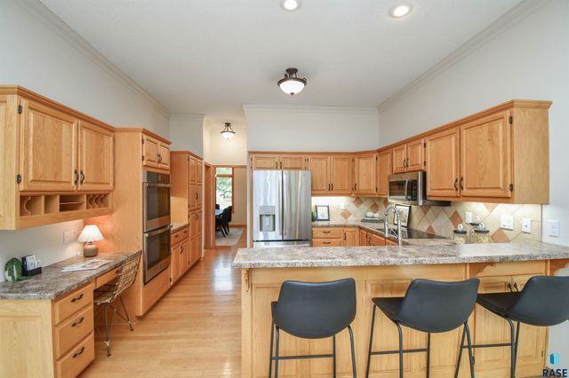 6915 W Westminster Dr Drive, Sioux Falls, SD 57106