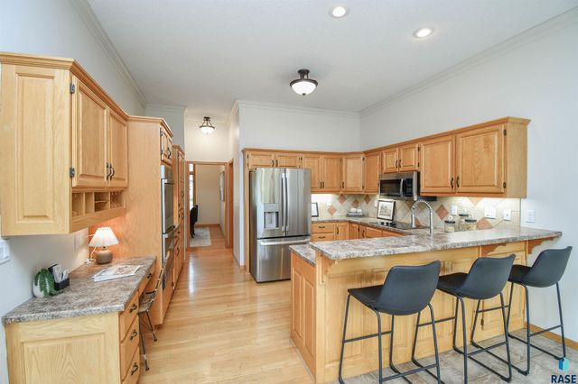 6915 W Westminster Dr Drive, Sioux Falls, SD 57106