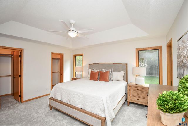 6915 W Westminster Dr Drive, Sioux Falls, SD 57106