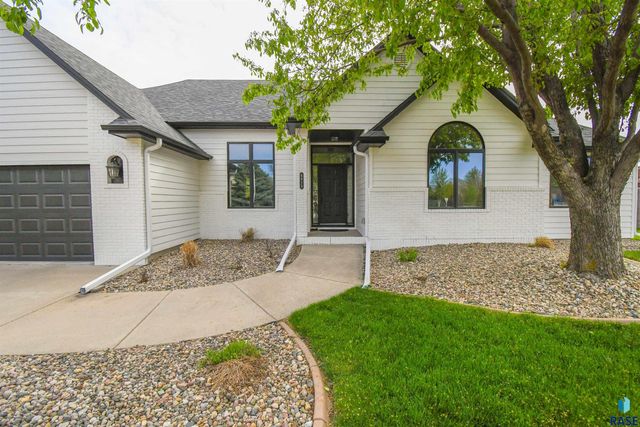 6915 W Westminster Dr Drive, Sioux Falls, SD 57106