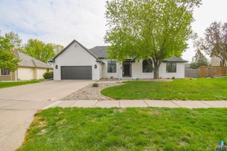 6915 W Westminster Dr Drive, Sioux Falls, SD 57106