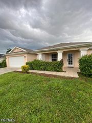 3704 NE 12th AVE, Cape Coral, FL 33909