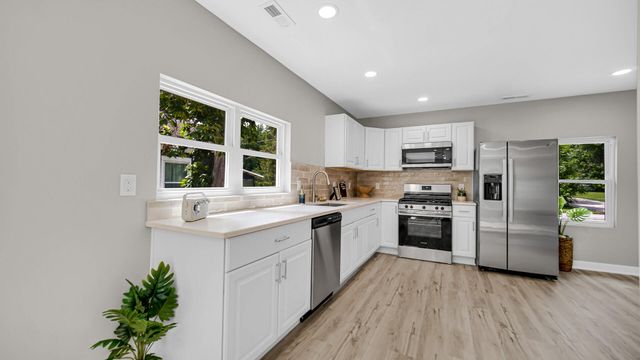 7709 W 140th Place, Cedar Lake, IN 46303