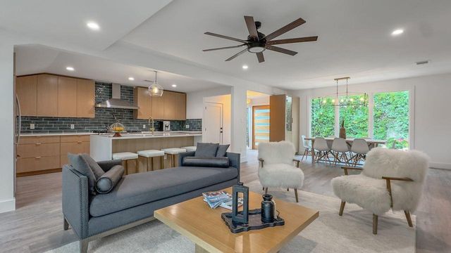 6709 Vine ST, Austin, TX 78757