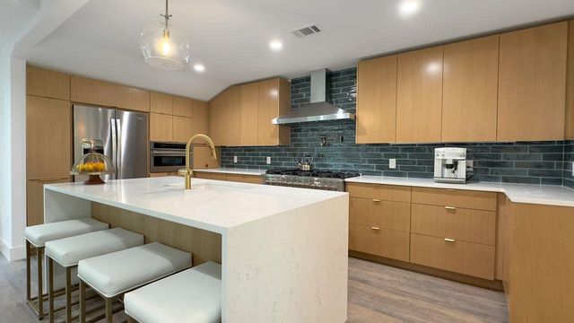 6709 Vine ST, Austin, TX 78757