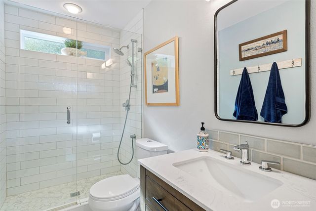9312 Glencove Road NW, Gig Harbor, WA 98329