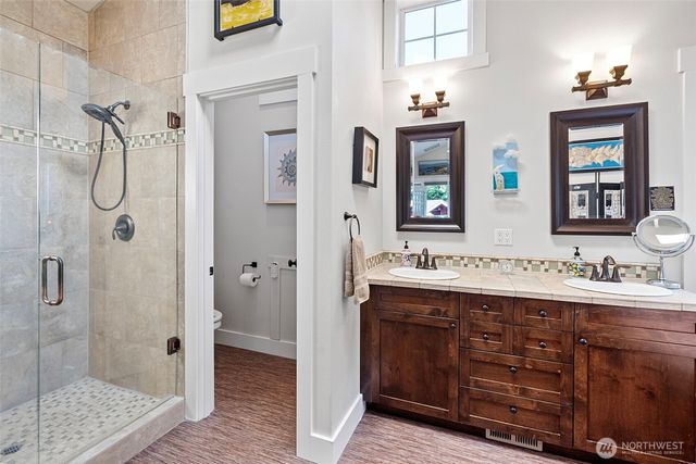 9312 Glencove Road NW, Gig Harbor, WA 98329