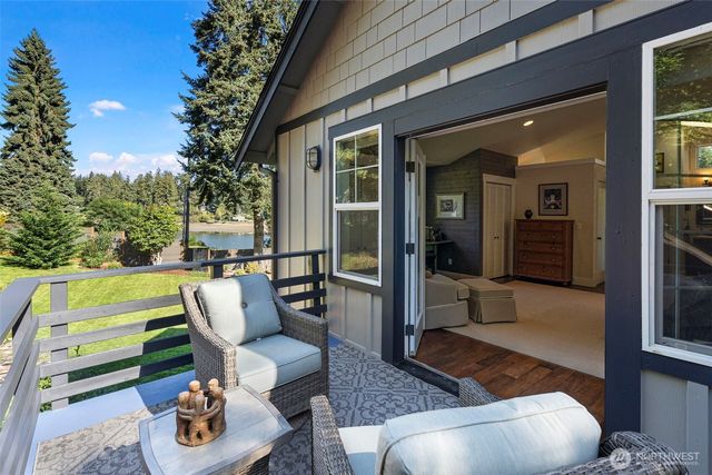 9312 Glencove Road NW, Gig Harbor, WA 98329