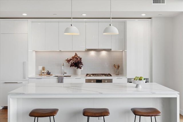 44 East Ave 1811, Austin, TX 78701