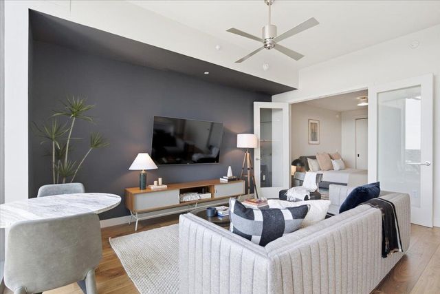 44 East Ave 1811, Austin, TX 78701