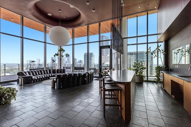 44 East Ave 1811, Austin, TX 78701