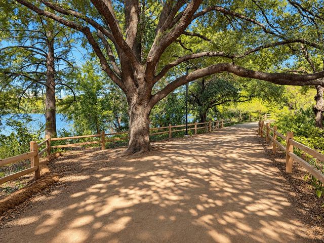 44 East Ave 1811, Austin, TX 78701