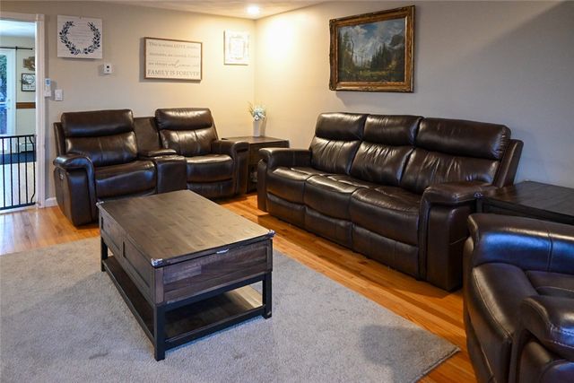 62 Canonchet Trail, Cranston, RI 02921