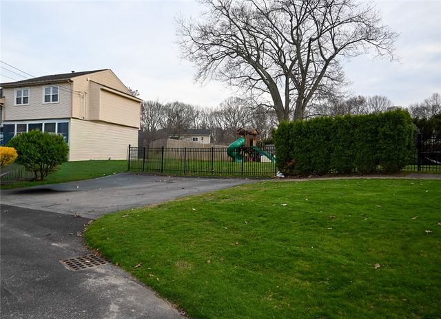 62 Canonchet Trail, Cranston, RI 02921