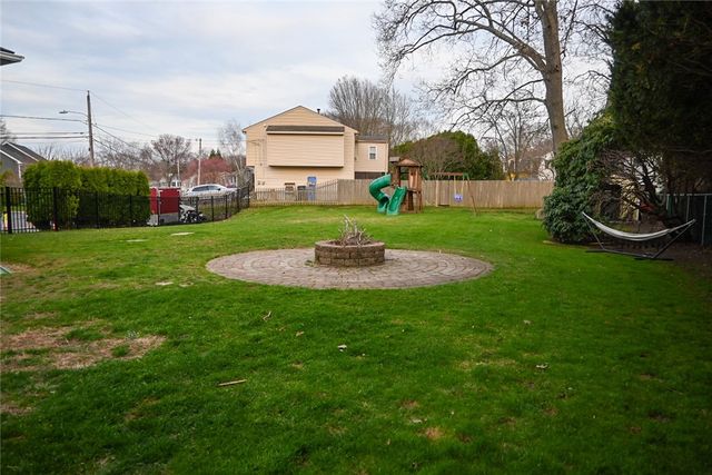 62 Canonchet Trail, Cranston, RI 02921