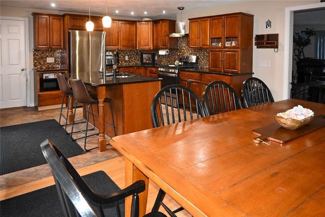 62 Canonchet Trail, Cranston, RI 02921