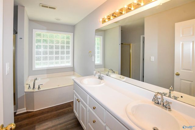 110 Mickelo Lane, Madison, AL 35758