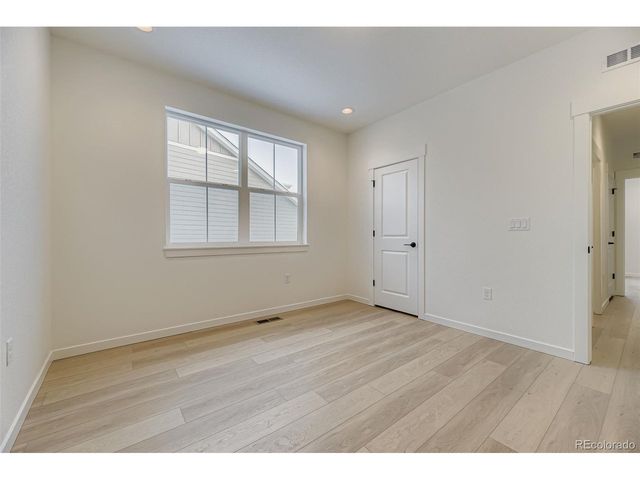 8895 S Riviera Way, Aurora, CO 80016