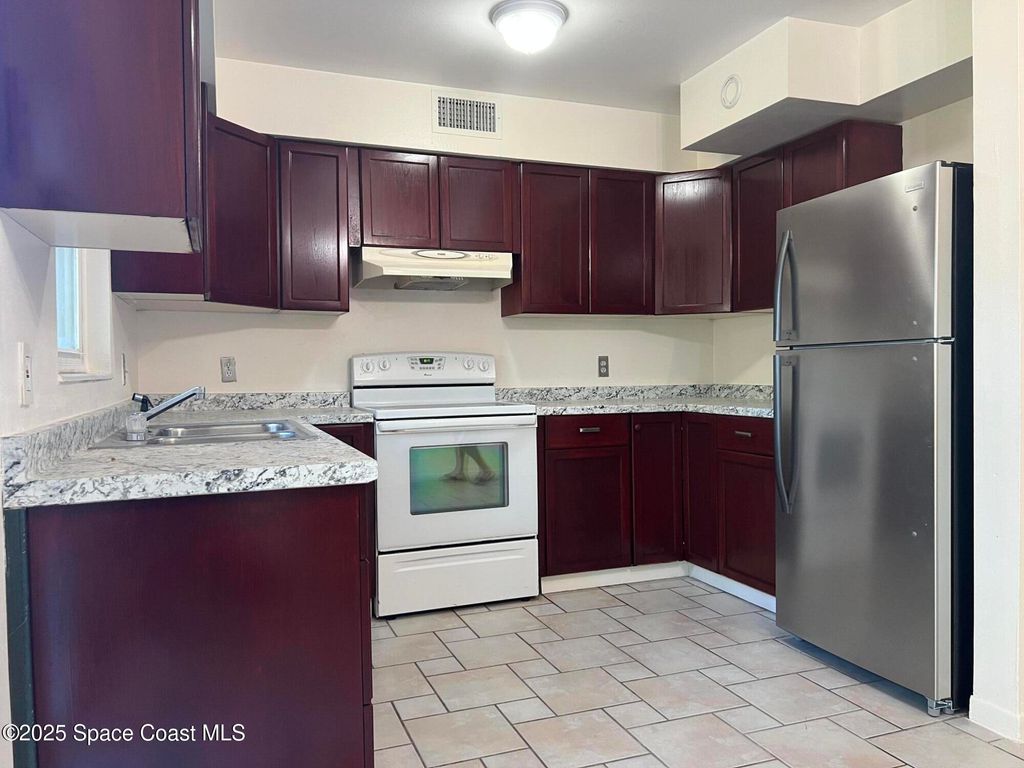 130 Moore Avenue, Merritt Island, FL 32952