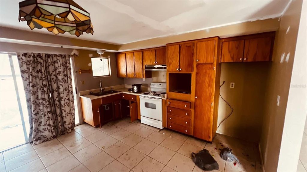 Image 11 of property listing at 4430 SW ZINNIA COURT, Dunnellon, FL 34431