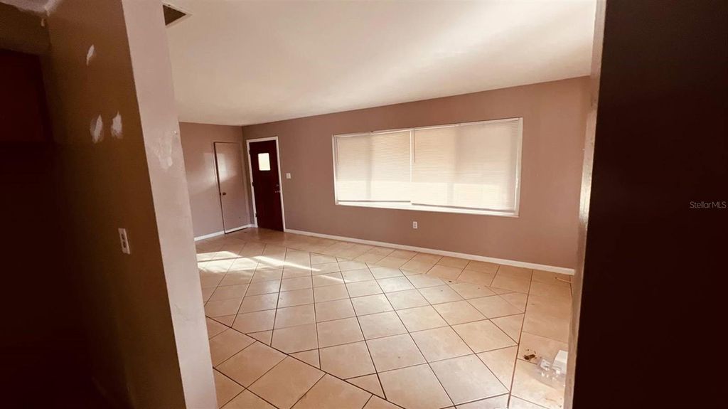 Image 12 of property listing at 4430 SW ZINNIA COURT, Dunnellon, FL 34431